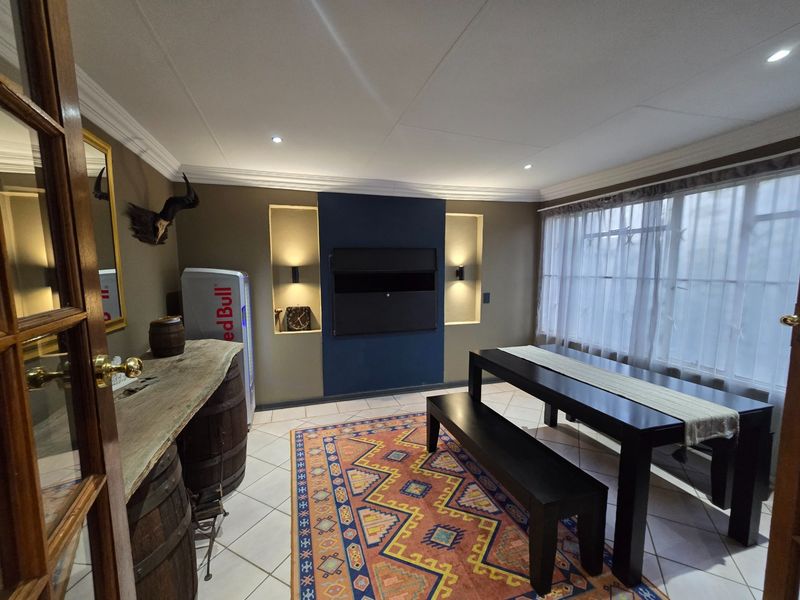 House For Sale in Sinoville, Pretoria - Photo 10