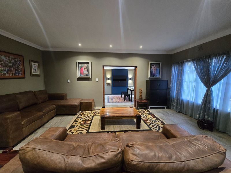 House For Sale in Sinoville, Pretoria - Photo 9