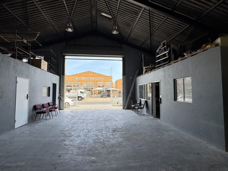 586m2 Warehouse with Yard To Let in Montague Gardens, Cape Town - Photo 9