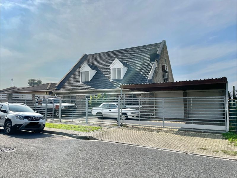 Make an offer on this spacious and attractive Ferness Estate home - Photo 1