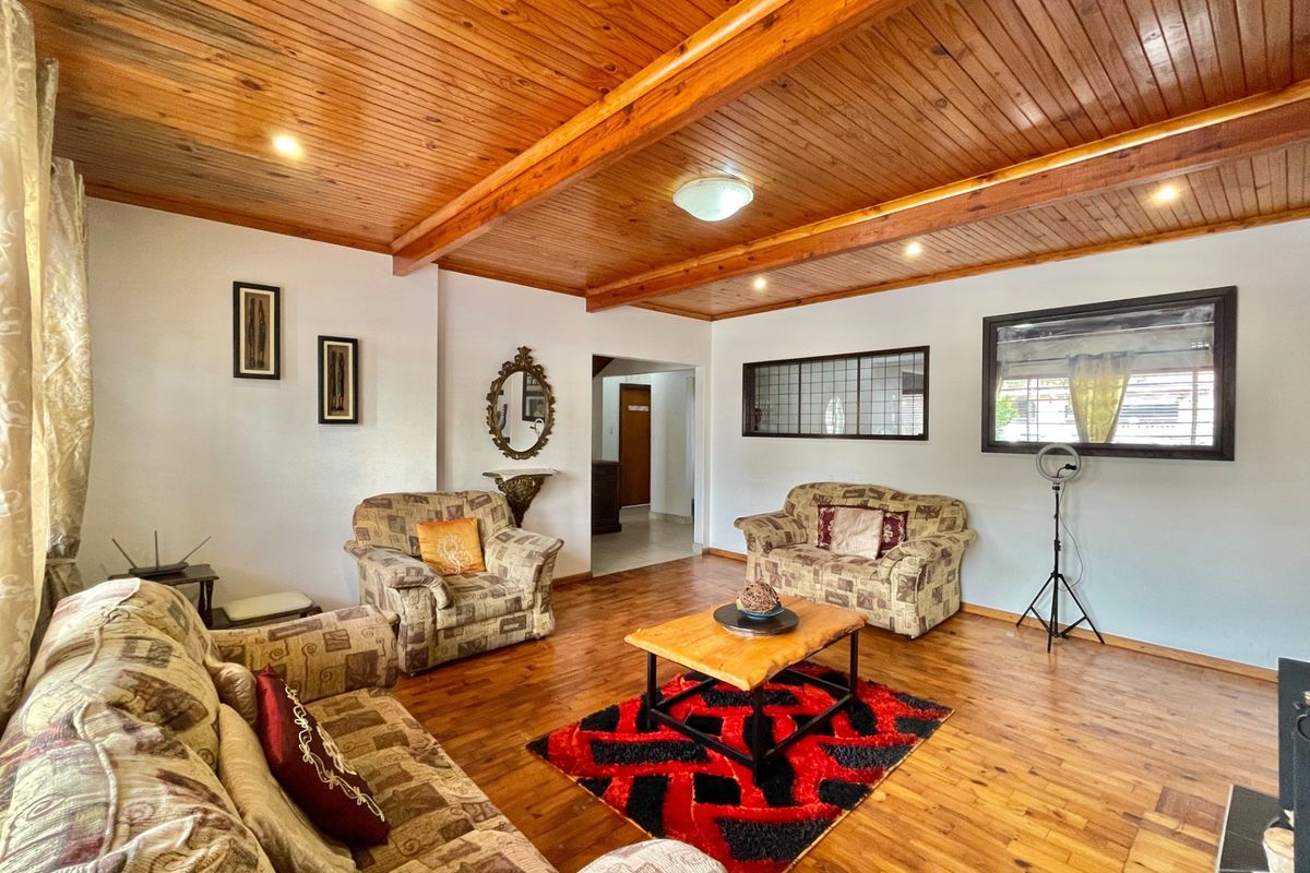 Make an offer on this spacious and attractive Ferness Estate home - Photo 5