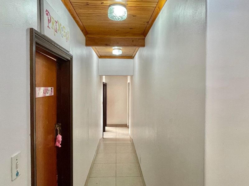 Make an offer on this spacious and attractive Ferness Estate home - Photo 10