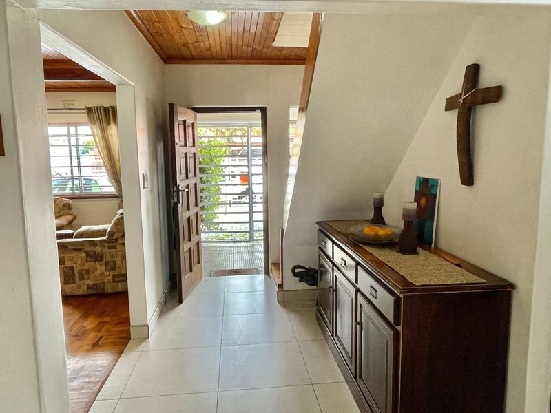 Make an offer on this spacious and attractive Ferness Estate home - Photo 8