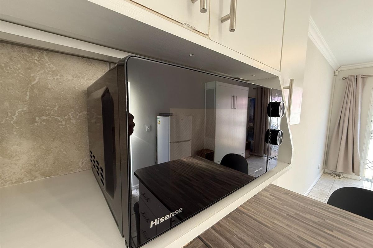 Shared Entrance Studio - Occupation 1 July 2026 | Month to Month Lease | Rent incl utilities + fibre - Photo 5