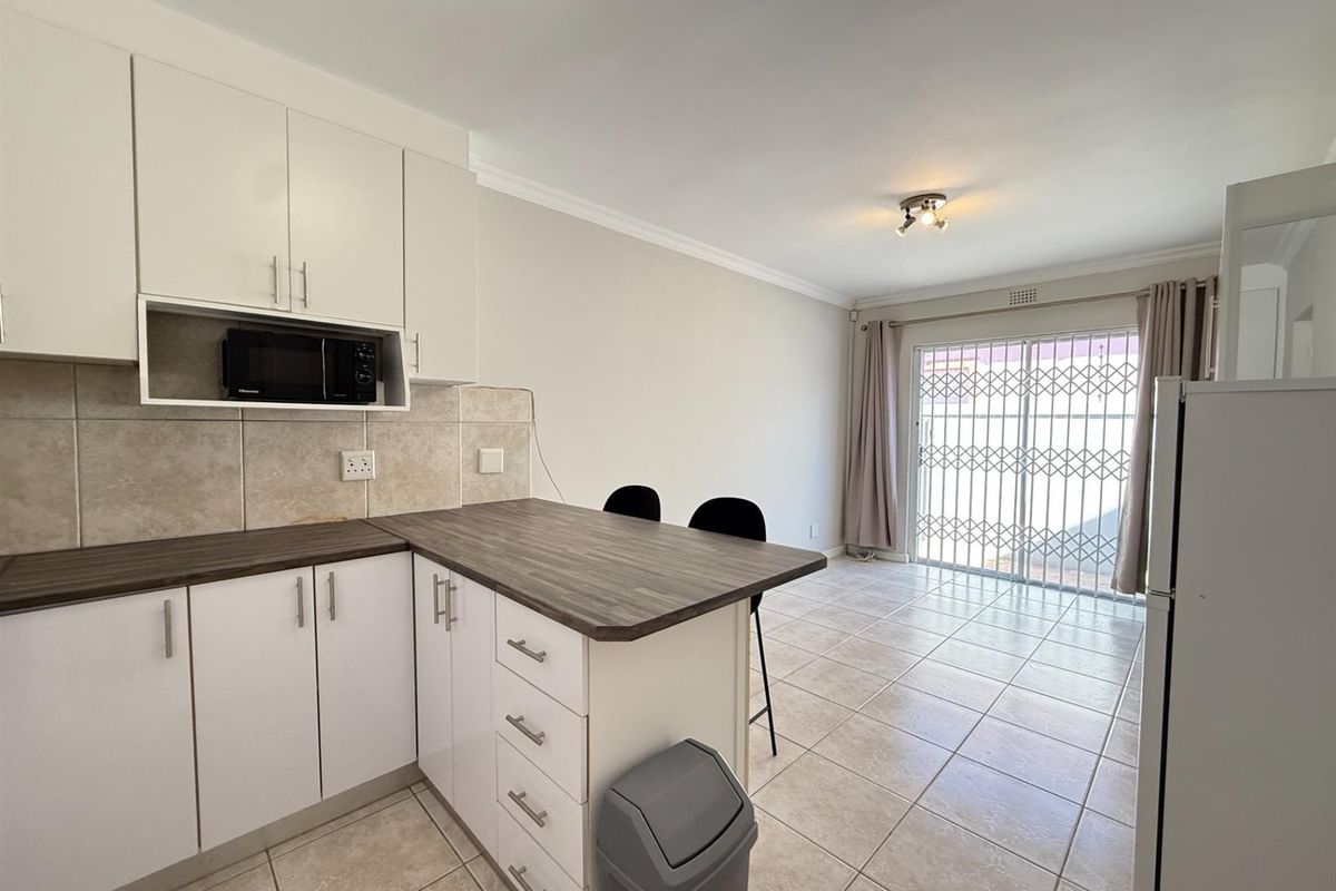 Shared Entrance Studio - Occupation 1 July 2026 | Month to Month Lease | Rent incl utilities + fibre - Photo 3