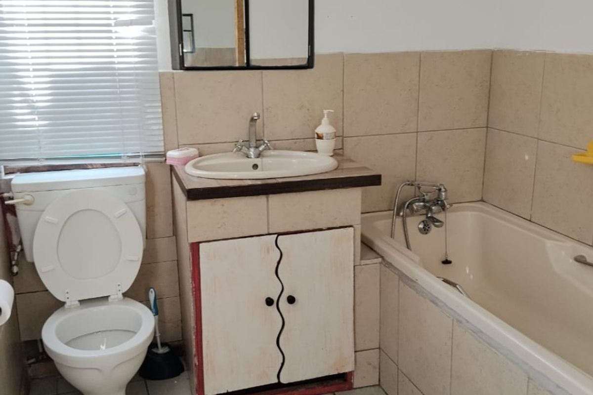 Apartment To Rent in Strandfontein, Mitchells Plain - Photo 5