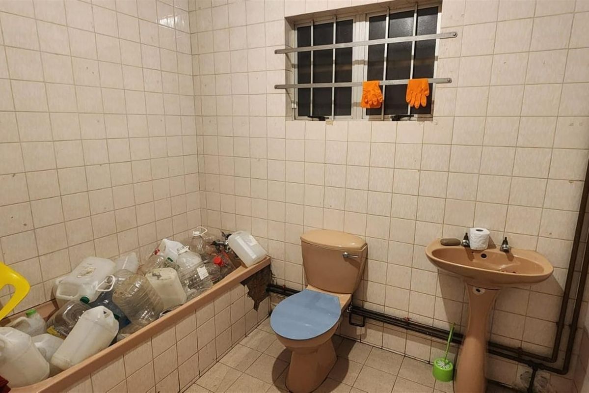 Retail Space For Sale in Verulam Central, Verulam, KwaZulu Natal - Photo 4