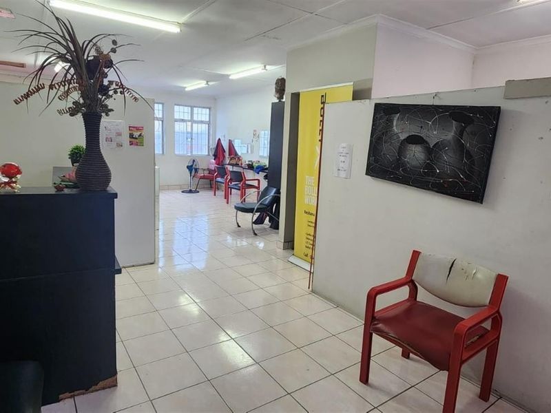 Retail Space For Sale in Verulam Central, Verulam, KwaZulu Natal - Photo 4