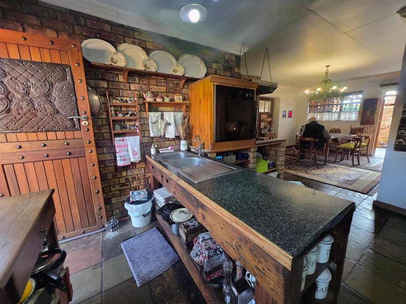 3 Bedroom House for Sale in Jordania - Photo 9