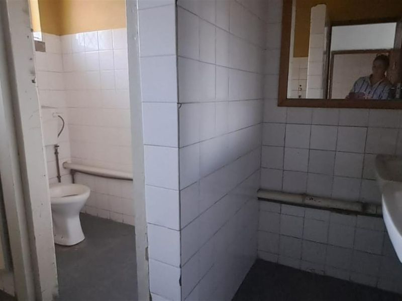 Retail Space For Sale in Verulam Central, Verulam, KwaZulu Natal - Photo 9