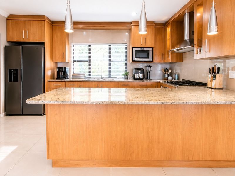 Modern and Spacious 3 Bedroom Home with Flatlet in Secure Estate! - Photo 4