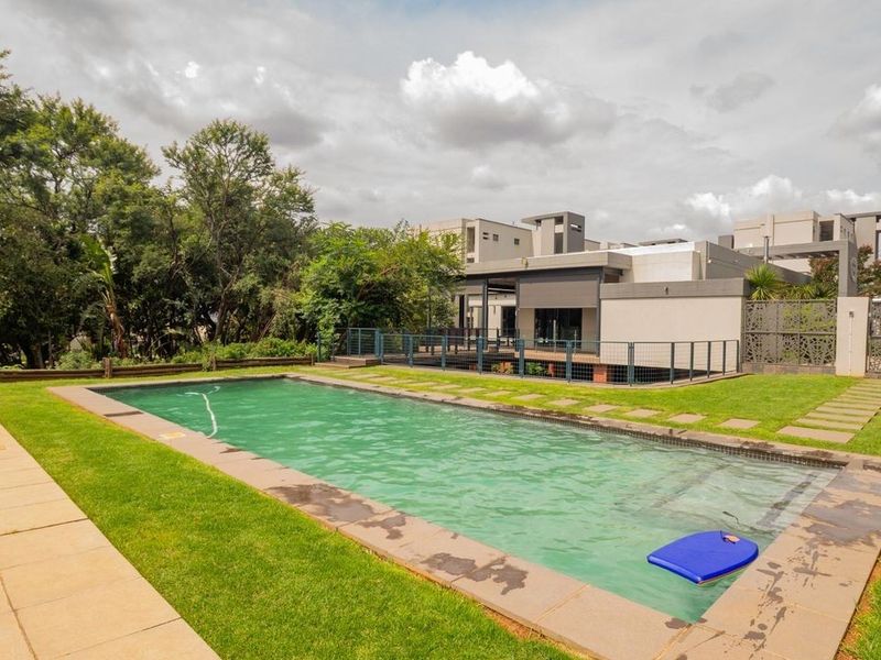 2 bedrooms,2-bathroom GROUND Floor for rent in Kyalami - Photo 1