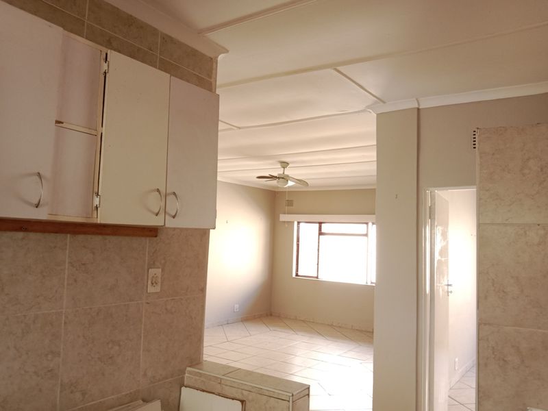 Apartment To Rent in Margate, KwaZulu Natal - Photo 5