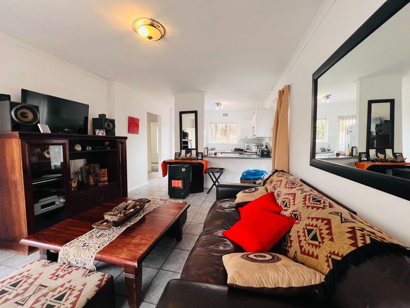 House For Sale in Flamingo Vlei, Blouberg - Photo 3