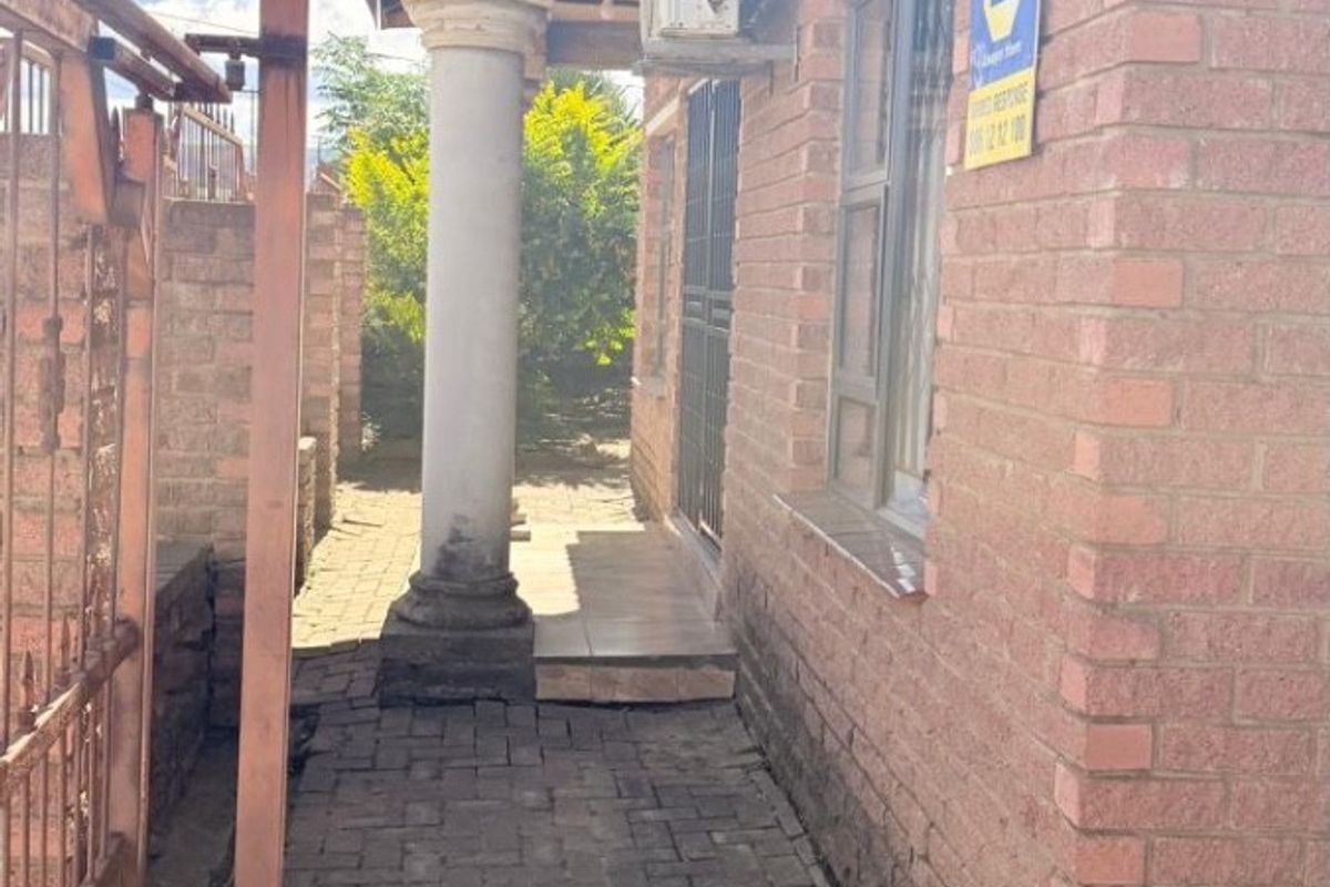 House For Sale in Bhekuzulu, Vryheid, KwaZulu Natal - Photo 2