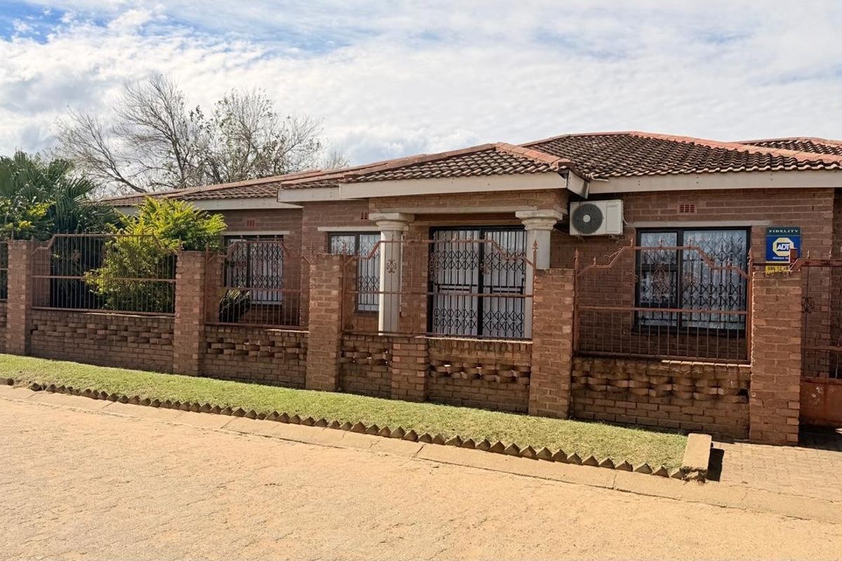 House For Sale in Bhekuzulu, Vryheid, KwaZulu Natal - Photo 3