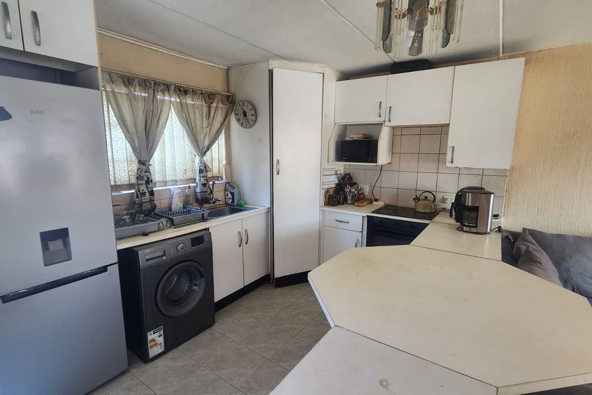 Charming 1 Bedroom Duplex for Sale in Dalpark 11 - Photo 2