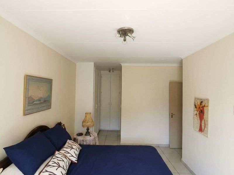 READY TO MOVE IN AND LIVE - Photo 7