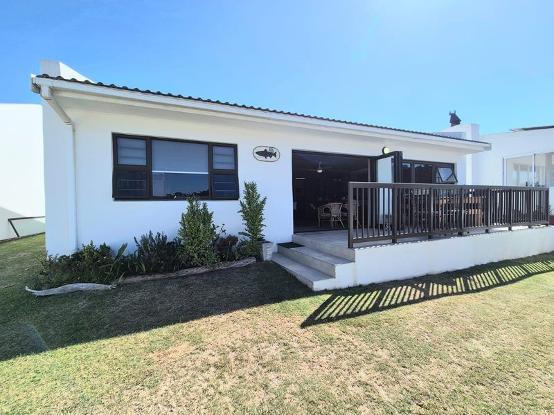 Coastal Comfort with Sea Views in Cintsa West - Photo 1