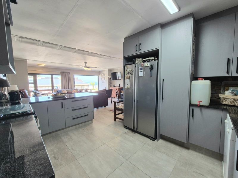 Coastal Comfort with Sea Views in Cintsa West - Photo 10