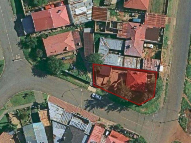 House For Sale in Coronationville, Johannesburg - Photo 1