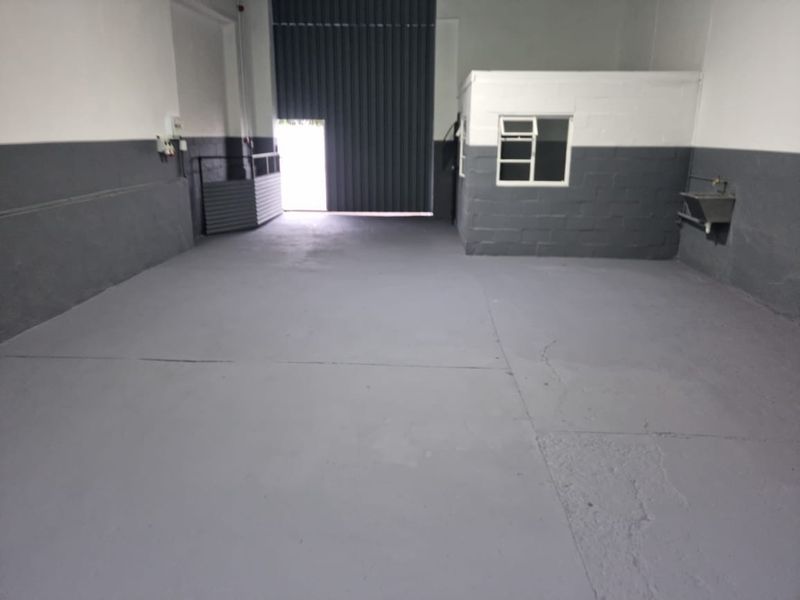 Industrial warehouse to rent in Dal Josafat, Paarl - Photo 2