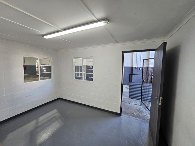 Industrial warehouse to rent in Dal Josafat, Paarl - Photo 5