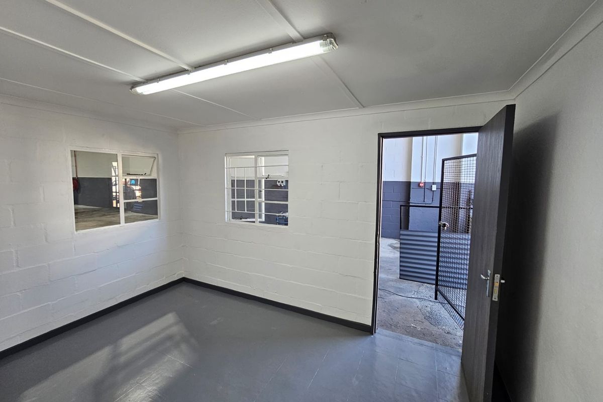 Industrial warehouse to rent in Dal Josafat, Paarl - Photo 5