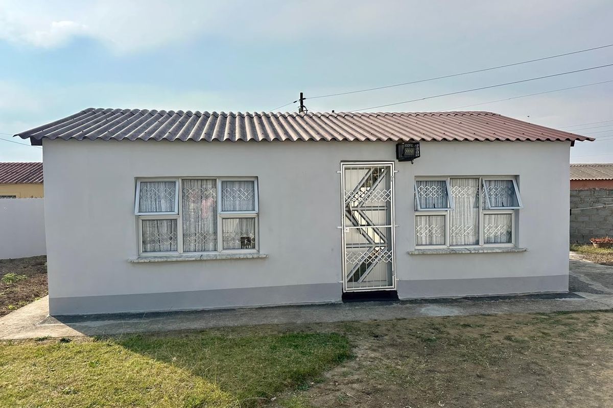 House For Sale in Mdantsane Nu 10, Mdantsane, East London - Photo 2
