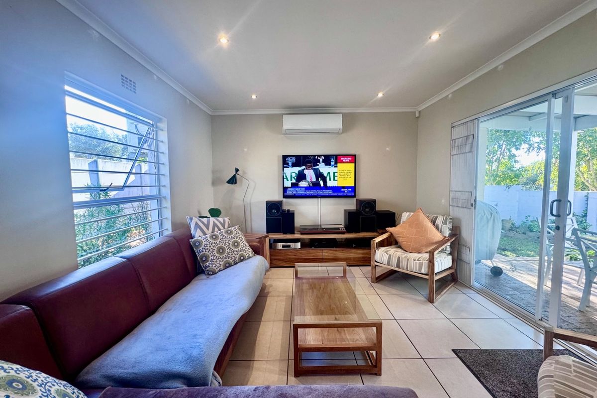3 Bedroom Townhouse To Rent In Pinehurst - Photo 2