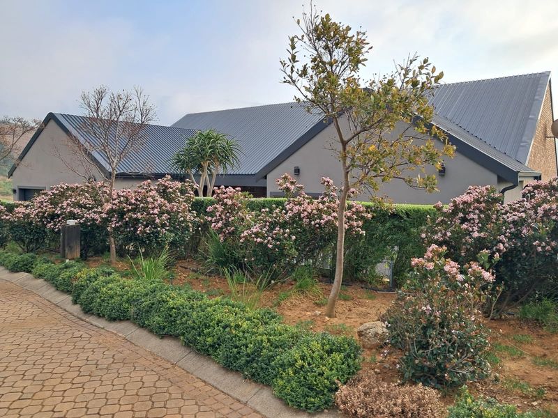 House For Sale in Vulintaba Country Estate, Newcastle, KwaZulu Natal - Photo 1