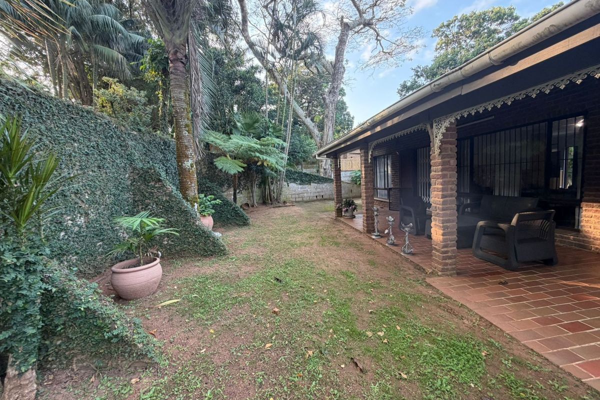 Charming Family Home with Income-Generating Flat - Photo 2