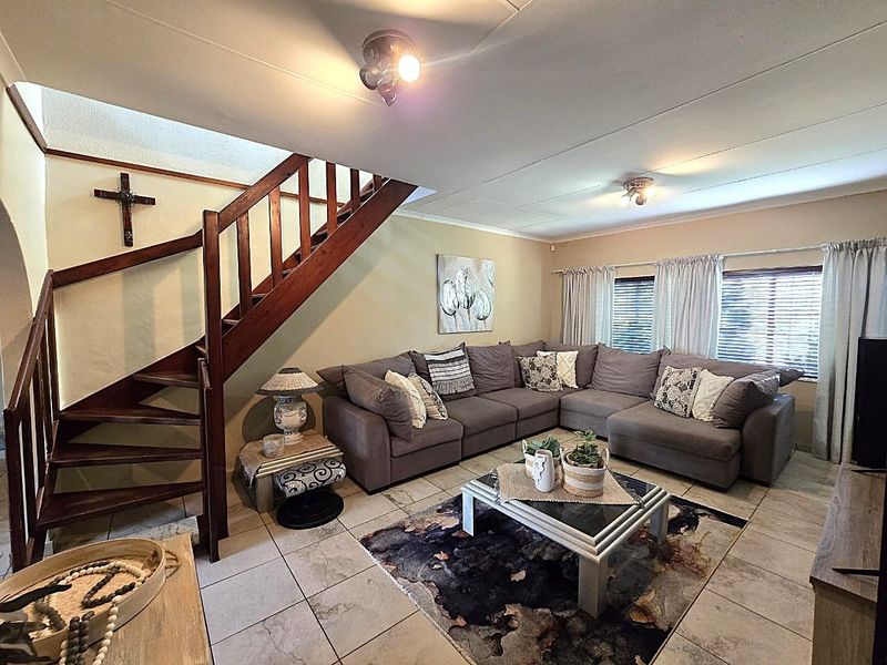 House For Sale in Magalieskruin, Pretoria - Photo 10