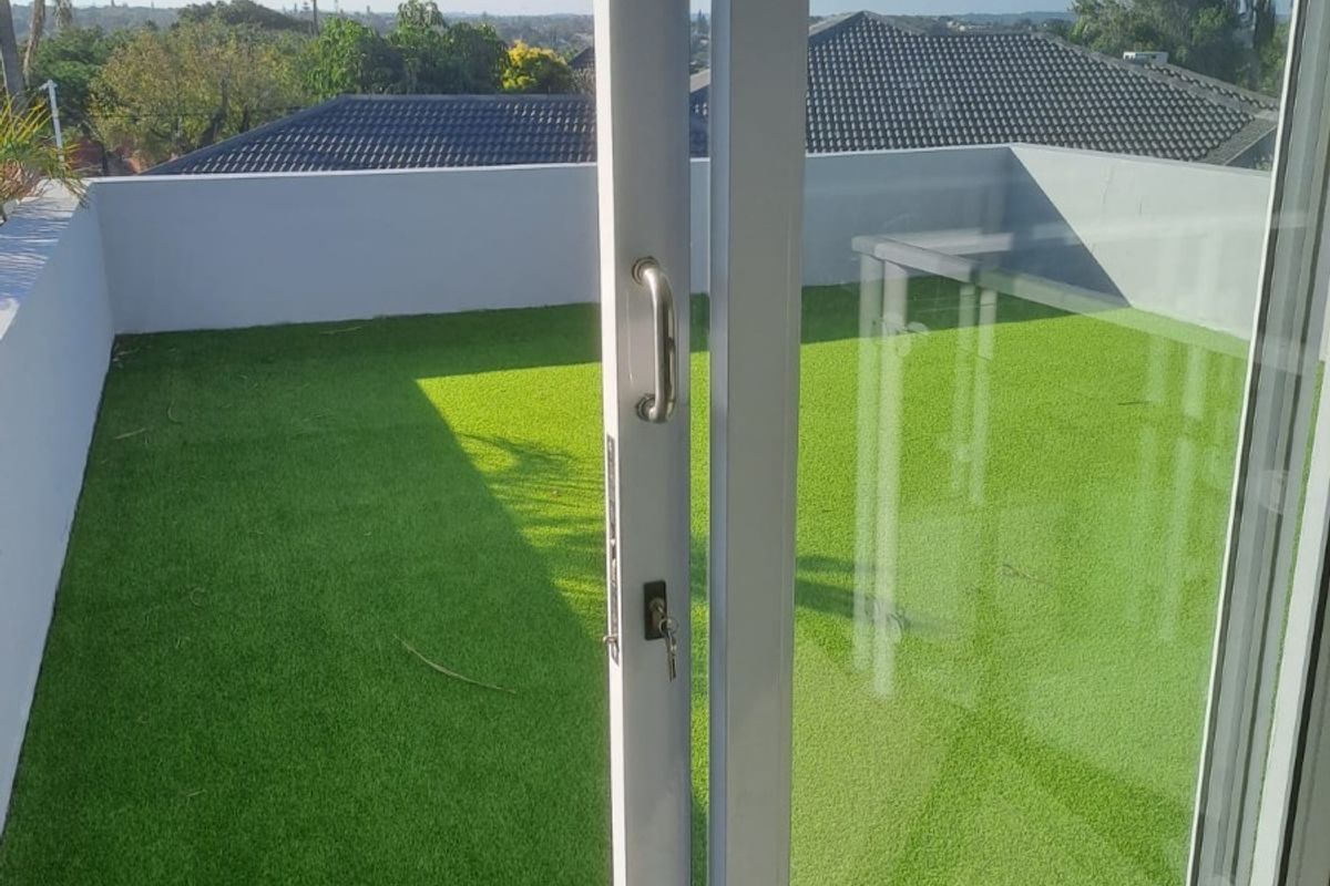 Prestige double story Townhouse Nahoon - IMMEDIATELY AVAILABLE - Photo 4