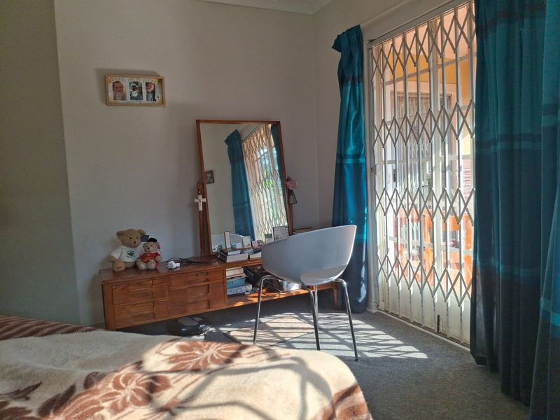 Townhouse for Sale in South Crest, Alberton - Photo 8