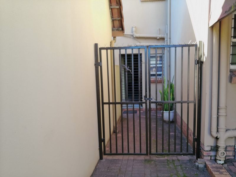 Duplex To Rent in Meer En See Richards Bay KwaZulu Natal - Photo 2