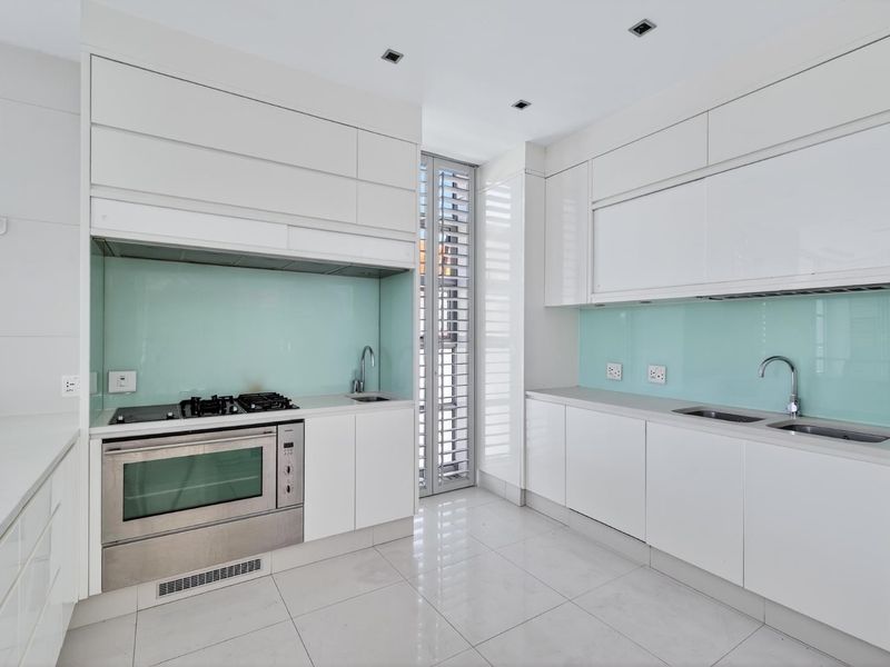 Exceptional Apartment in the Heart of Cape Town City Centre - Photo 8