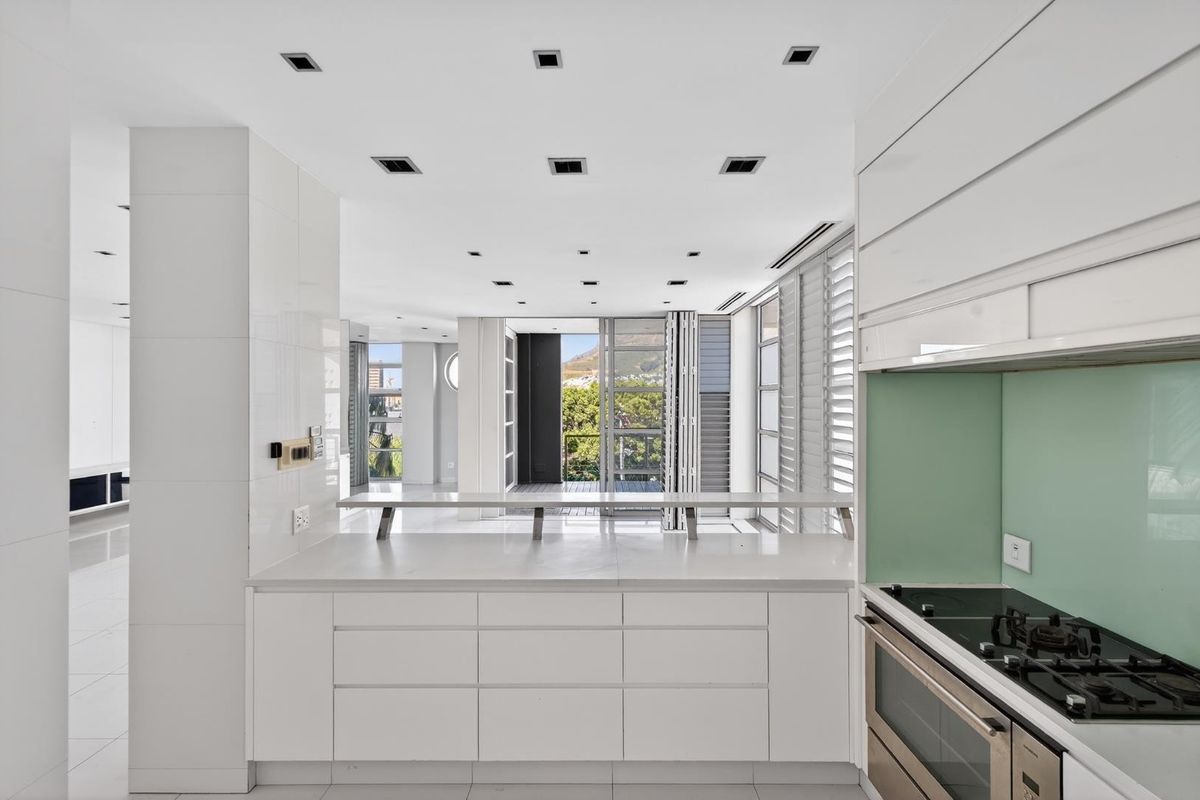 Exceptional Apartment in the Heart of Cape Town City Centre - Photo 4