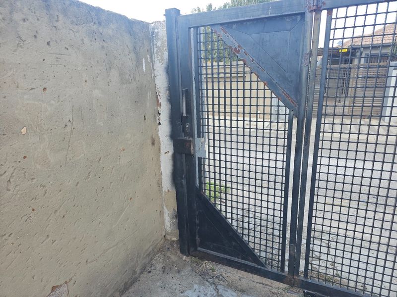 3 Unit Investment Property For Sale in Riverlea, Johannesburg - Photo 7