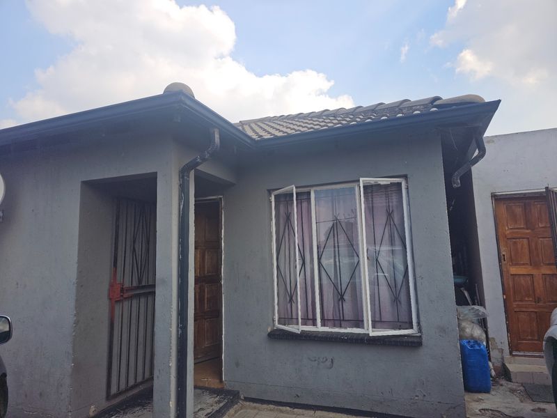 3 Unit Investment Property For Sale in Riverlea, Johannesburg - Photo 6