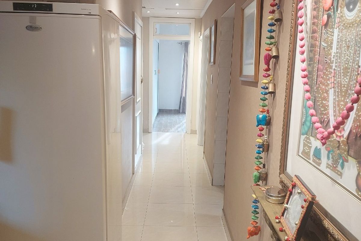 Expansive Family Residence In Musgrave - Photo 4