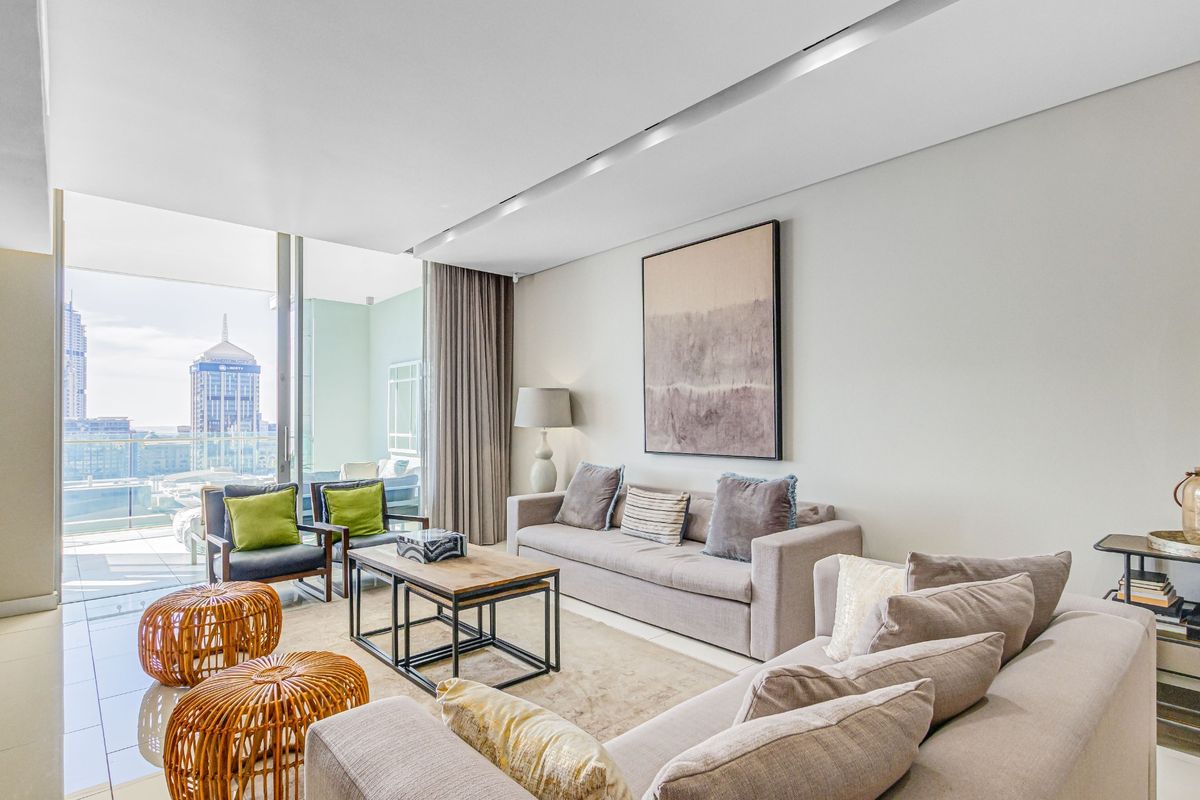 Impeccably Furnished 3-Bedroom Penthouse in the Prestigious Embassy Towers - Photo 4