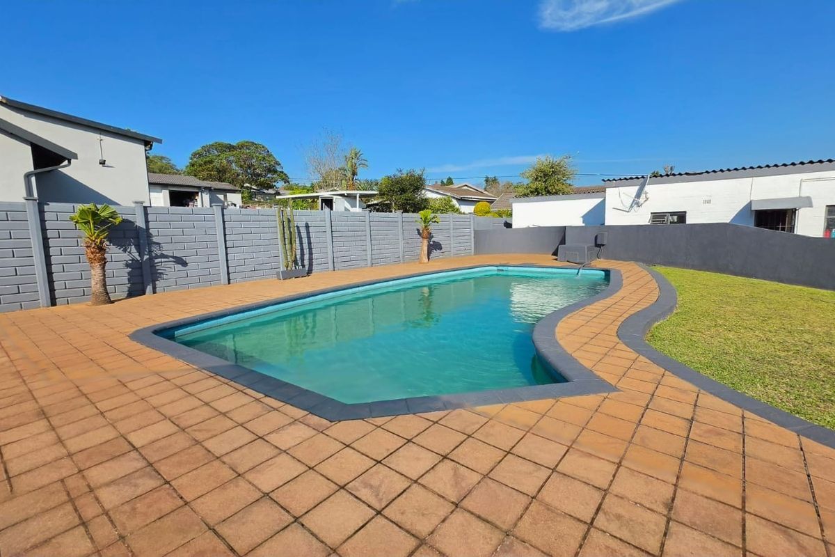 Hidden gem in Hayfields. This could be your next address! - Photo 5