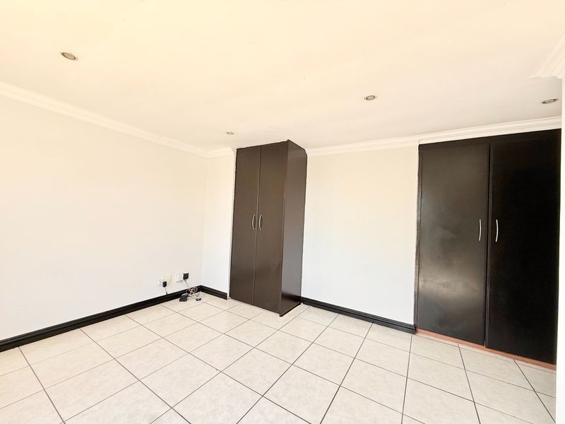 3BedTownhouse for sale in Fourways - Photo 7