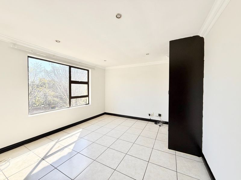 3BedTownhouse for sale in Fourways - Photo 6