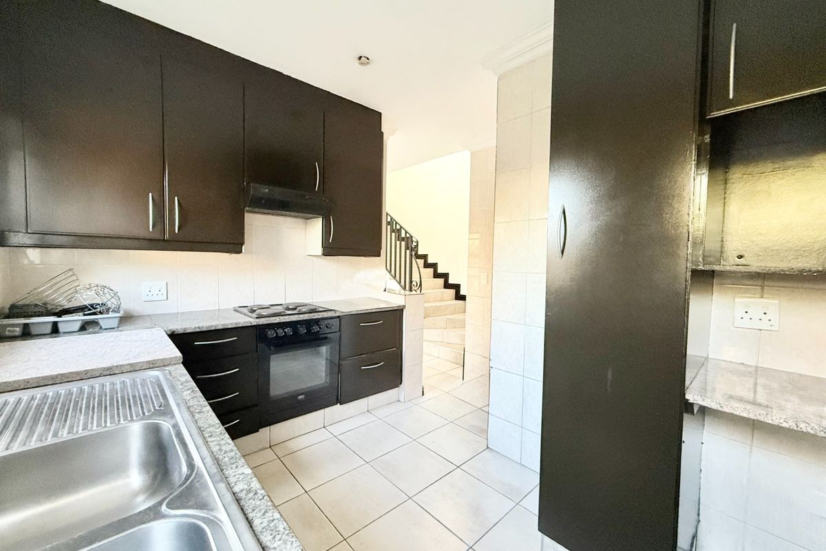 3BedTownhouse for sale in Fourways - Photo 2