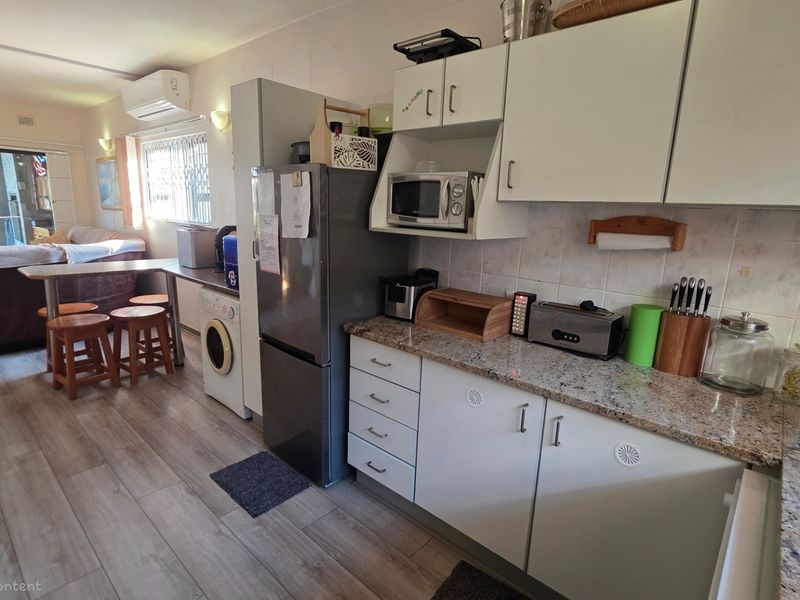 Spectacular 2 Bedroom, Ground Floor Apartment For Sale in Manaba Beach, Margate, KwaZulu Natal - Photo 9