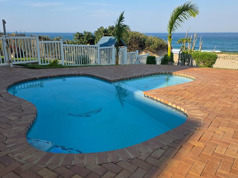 Spectacular 2 Bedroom, Ground Floor Apartment For Sale in Manaba Beach, Margate, KwaZulu Natal - Photo 3