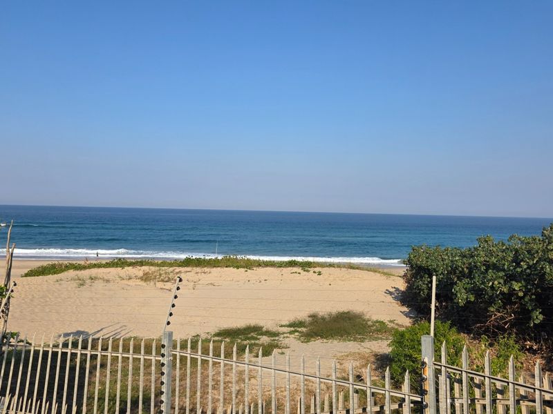 Spectacular 2 Bedroom, Ground Floor Apartment For Sale in Manaba Beach, Margate, KwaZulu Natal - Photo 2