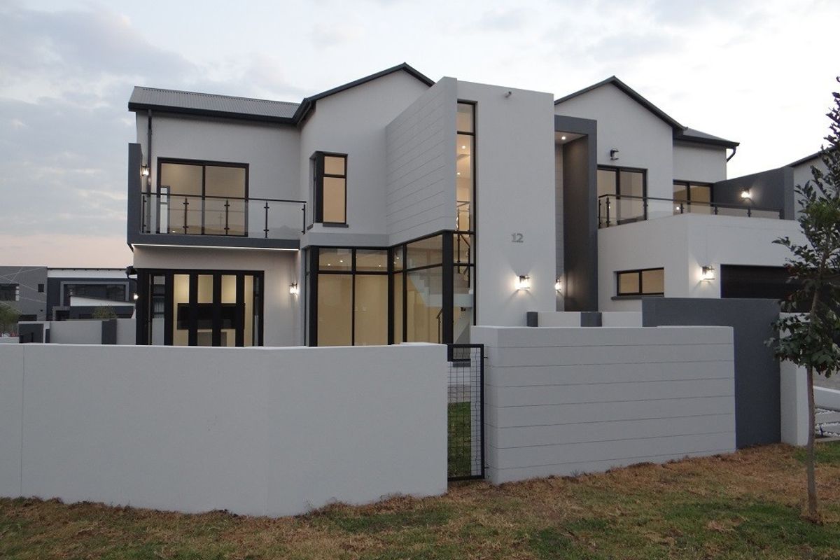 4 Bedroom House For Sale in Fountainbrook Estate, Midstream Estate, Centurion - Photo 2